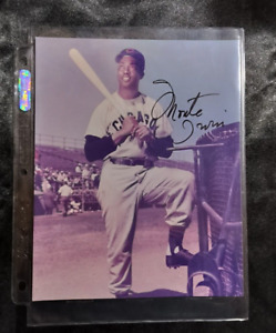 Autographed 8x10 photo of Monte Irvin Chicago Cubs