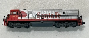 Minitrix N Scale GE U28C Diesel Locomotive Santa Fe #2006 - Picture 1 of 7