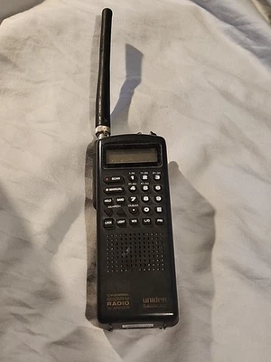 Uniden BEARCAT BC80XLT 50 Channel 800 MHz Programmable Handheld Scanner - Image 1 of 2