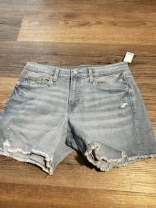 NWT Gap Denim Blue 5”Jean Shorts Size 6/28 Mid Rise Frayed Hem Neutral Capsule - Picture 1 of 4
