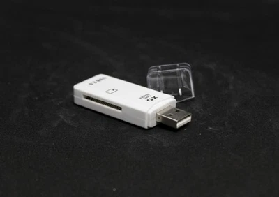 XD Picture Card Reader USB 2.0 Memory Adapter for Olympus Fuji Cameras - Image 1 of 3