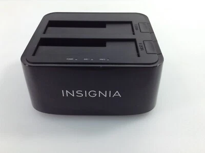 INSIGNIA Dual Hard Drive Docking Station. NS-PCHDEDS19. 2.5/3.5 SATA. USB 3.0 - Image 1 of 4