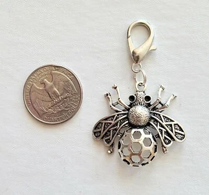 Bee Clip on Charm with Lobster Clasp - Picture 1 of 4