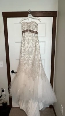 NEW! Stunning Wedding Gown (Ivory & Champagne) Size 6 - Fits size 4 - Image 1 of 4