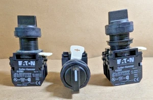 Eaton Cutler-Hammer E22XBG1 3 Position Selector Switch, Maint, 22mm, 2 NO(NNB) - Picture 1 of 10