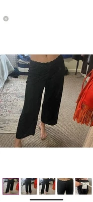 Natori Cropped Soft Elastic Waist Black Lounge Pant size S - Image 1 of 4