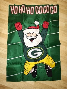 Green Bay Packers Fußball Fans Weihnachten Flagge Banner. Weihnachtsmann jubelt. Ho..Go.. - Bild 1 von 5