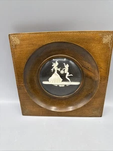 Vintage Diorama Tallado Páez Bailarines Flamencos Madrid Vidrio Convexo Madera MCM - Imagen 1 de 5