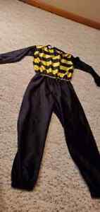 Children bee long outfit size 10-12 unisex