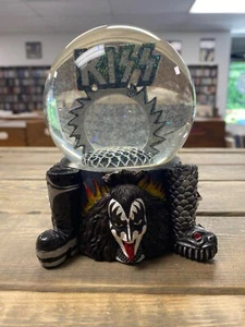 KISS Polyresin 1997 SNOW GLOBE Glitter Vandor EXCELLENT CONDITION Collectable - Picture 1 of 5