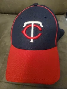 Minnesota Twins New Era 39Thirty Stretch Fit Team Classic Red Hat MLB (Med-Lrg) - Picture 1 of 2
