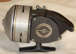 Vtg Shakespeare # 1767 Model ED Closed Face Casting Fishing Reel, Made In USA - Picture 1 of 11