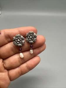 Orecchini modernisti MFA in argento sterling 925 fiore con perla - Foto 1 di 3