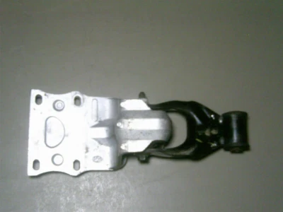 2000 00 Pontiac Montana 3.4L Upper Front Motor Mount / 09299C 07-99 - Image 1 of 4