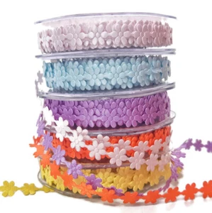 Daisy Flower Ribbon Trim Colours - Scrapbook Wedding Sewing Craft Embellishment - Picture 1 of 15
