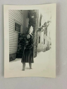 Woman In Fur Coat Snow House Chimney Vintage B&W Photograph 3.25 x 4.5 - Picture 1 of 3