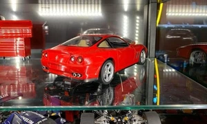 UT Models Ferrari 550 Maranello 1/18 Red - Picture 1 of 4