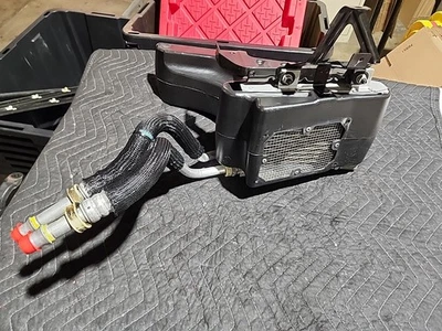 Dodge Charger Challenger Hellcat 2015-2023 6,2 L OEM enfriador de aceite con líneas/conducto Foto 1 de 4