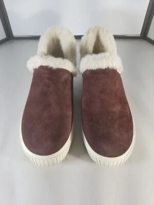 Timberland Women's Faux Fur Indoor/Outdoor Burgundy Slippers Size 9.5 Skyla Bay - Image 1 of 4