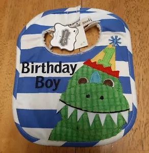 NUEVO CON ETIQUETAS Mud Pie Boutique Aplicado COCODRILO Cumpleaños Niño #1 PRIMER CUMPLEAÑOS BABERO $22 - Imagen 1 de 4