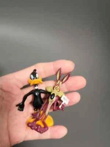 Looney Tunes Daffy Duck Wile E. Coyote Action Figure Model Doll Vintage Toy - Picture 1 of 3