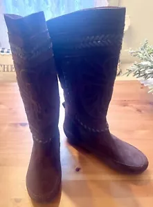 Lucky Brand Kira Suede Embroidered Bohemian Mocassin Boots Dark Brown Sz 8 NWOB - Picture 1 of 10