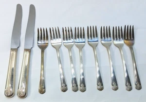 VOGUE~10 PIECE~DINNER WARE~1938 VOGUE INTERNATIONAL~Silver Plate~(FW5) - Picture 1 of 12