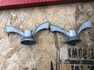 Marcel Luxe 60s 70s Vintage Bicycle Bike Front Wheel Hub Axle Wing Nuts 8 mm NOS - Picture 1 of 3