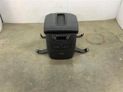 GMC Yukon 2010-2014 consola de piso delantero usada excluyendo Denali usada OEM Foto 1 de 4