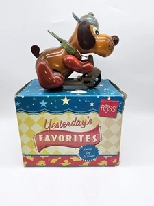 Vintage Russ Yesterday's Favorites Aufziehhund auf einem Roller mit Originalkarton - Bild 1 von 9