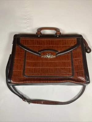 Женский портфель атташе Brighton из крокодиловой тисненой кожи с отделкой коричневый w/Str - Изображение 1 из 4