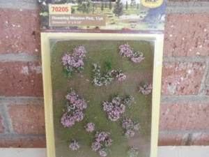 MP Scenery Products Artículo #70205 Escala HO Flor Prado Rosa 5"x 6-1/8"" 1/paquete - Imagen 1 de 5