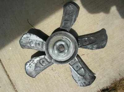 Ventilador de embrague de refrigeración Plymouth Barracuda 1972/1973/1974 OEM con fecha 73 K8 3 Foto 1 de 4