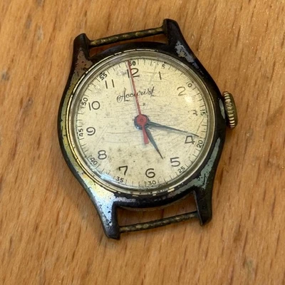 22mm Vintage Accurist Sweep Seconds 15 Jewels Manual Wind Watch PARTS / REPAIR - Image 1 of 4