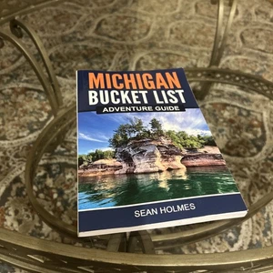 Michigan Bucket List Adventure Guide: Explore 100 Offbeat Destinations You Mus.. - Picture 1 of 6