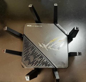 ASUS ROG Rapture GT-AX11000 Pro Tri-Band WiFi 6 Extendable AiMesh Gaming Router - Photo 1/7