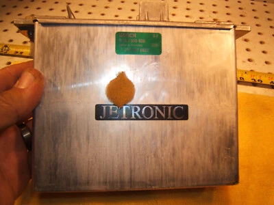 Mercedes 1985 C126 500SEC W126 500SEL 5.0L Bosch Jetronic Genuine OEM 1 Computer - Image 1 of 4