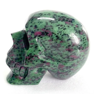 Handgefertigter Rubin Zoisit Kristall Schädel, 4,7 Zoll Heilstein Dekor, Reiki Geschenk - Bild 1 von 9