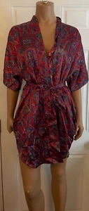 Größe Small Kathryn mehrfarbiger Kurzarm Morgenmantel mit Gürtel & Taschen - Bild 1 von 2