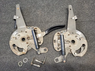 Kit de réglage de la vitesse d'inclinaison du siège avant droit BmW E30 - Photo 1/4