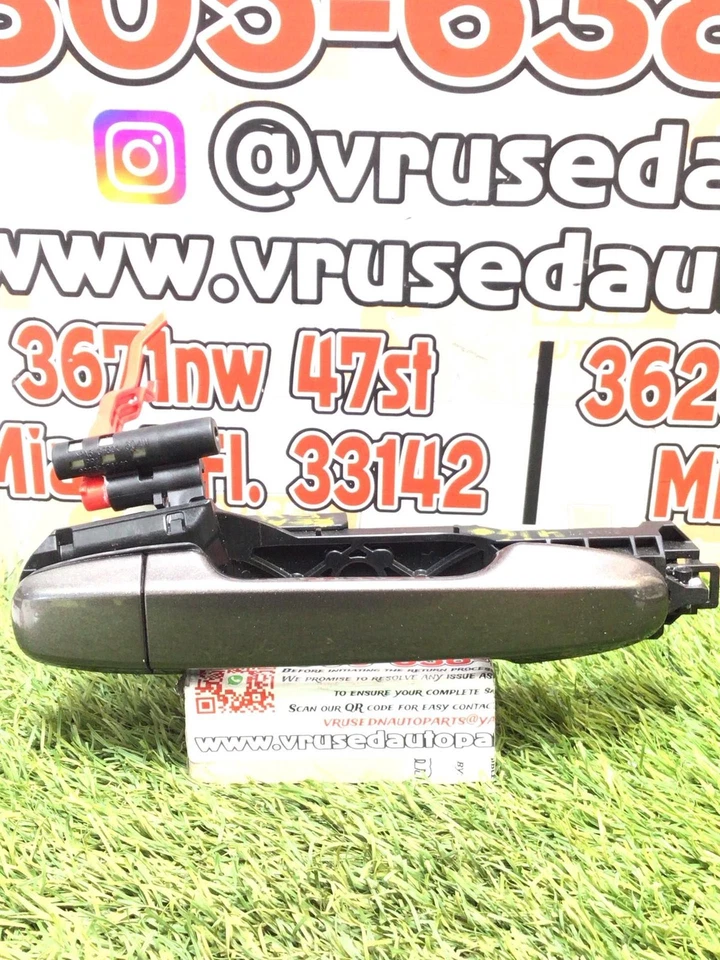 ✅ Manija de puerta exterior derecha Toyota Camry 2017 1H1 FF15 Pn: 69257-06020 OEM Foto 1 de 4