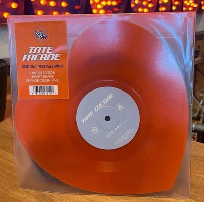 RARE /200 Tate Mcrae One Day Orange Heart Shaped 10” Vinyl Laufey SONIC BOOM Foto 1 de 2