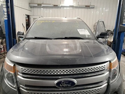 Capó usado se adapta a: Ford Explorer 2014 grado A Foto 1 de 4