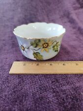 Vintage Gold Trimmed 4" Bowl With Daisies