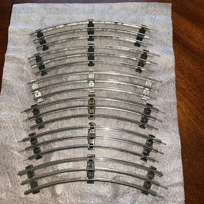 Lionel Vintage O27 Gauge Late 40’s 3 Rail Curved Track ( Sold Individually)  - Image 1 of 4