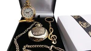 FIRMADO BUDDY HOLLY Reloj de Bolsillo Nota Musical Llavero Set de Regalo Revestido de Oro 24k - Imagen 1 de 4