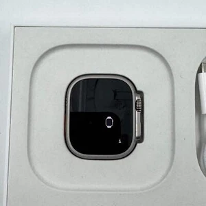 Unlocked Apple Watch Ultra 2 A2986 49mm Titanium Green/Gray MRF43LL/A - Photo 1 sur 7
