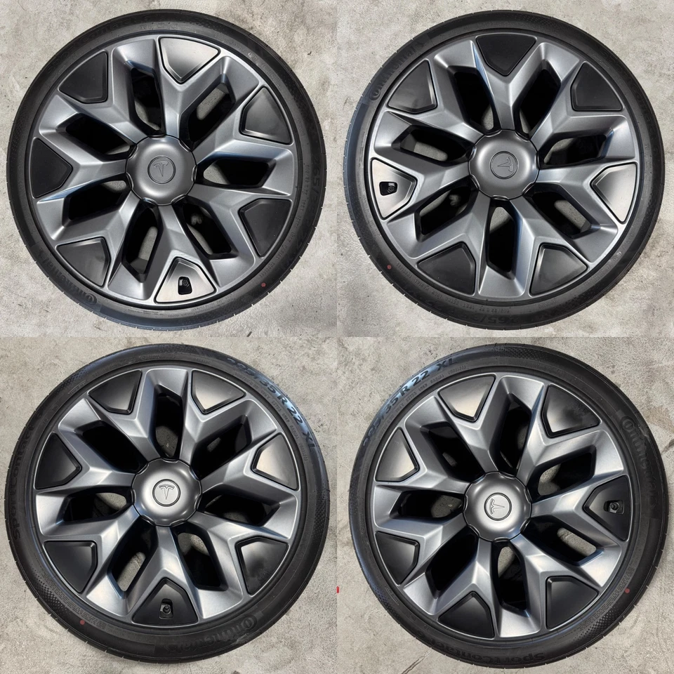 Juego de ruedas Tesla Model X Factory 22" Halo con neumático Continental SportContact 6 T0 Foto 1 de 1