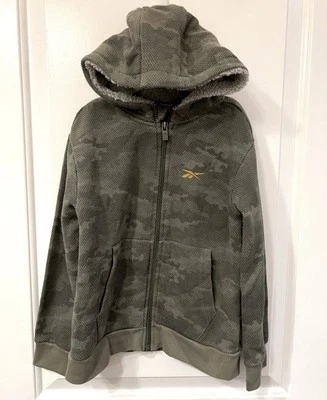Sudadera con capucha con cremallera polar camuflada verde Reebok para niños talla 6 Foto 1 de 4