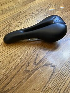 Terry Fly Century Ti Men’s Road CX MTB Comfort Hybrid Cut Out Saddle 251 Grams